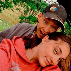 Meet your Posher, Chloe